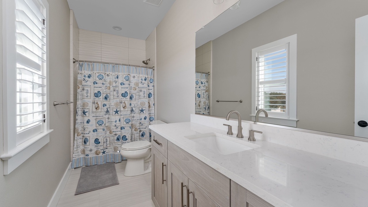 Photo of Bathroom in Ocean Sands