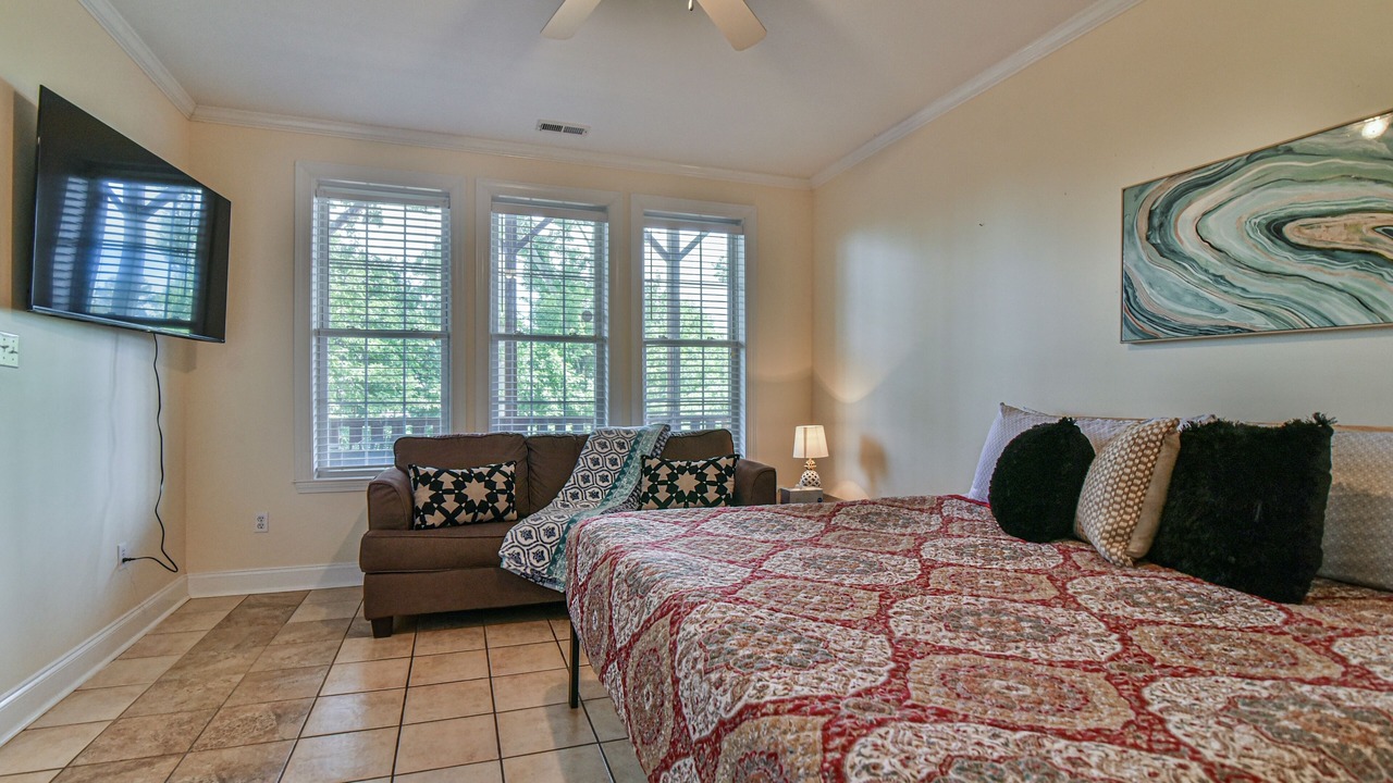 Photo of Bedroom in Asheville
