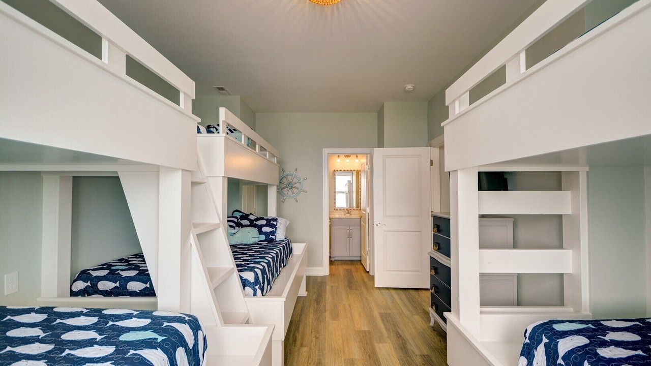 Photo of Bedroom in Sneads Ferry