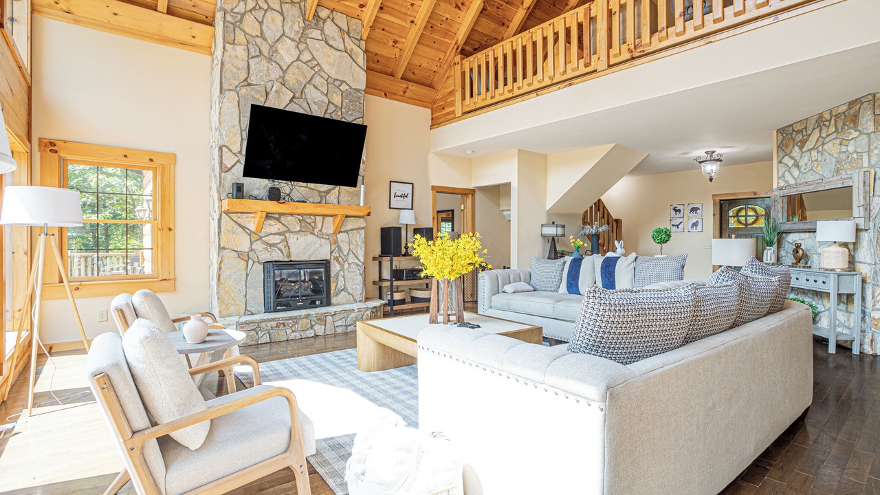 Photo of Livingroom in Lake Lure
