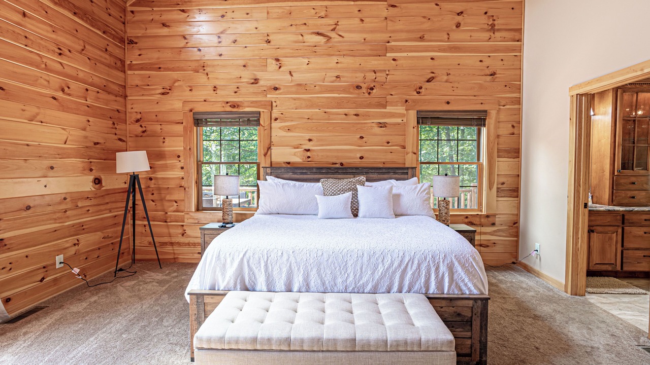 Photo of Bedroom in Lake Lure