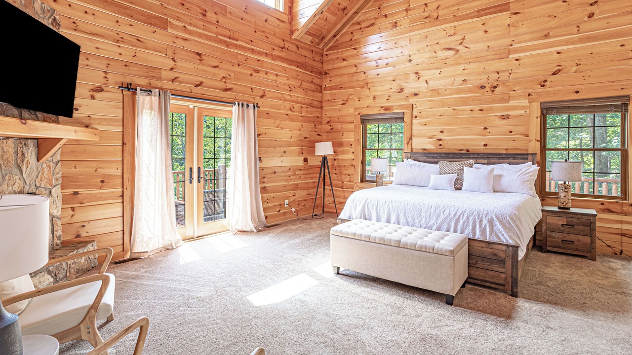 Photo of Bedroom in Lake Lure