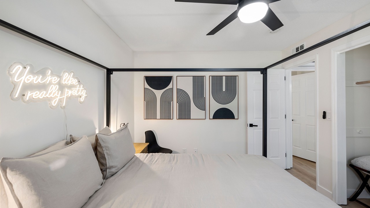 Photo of Bedroom in Myrtle Grove