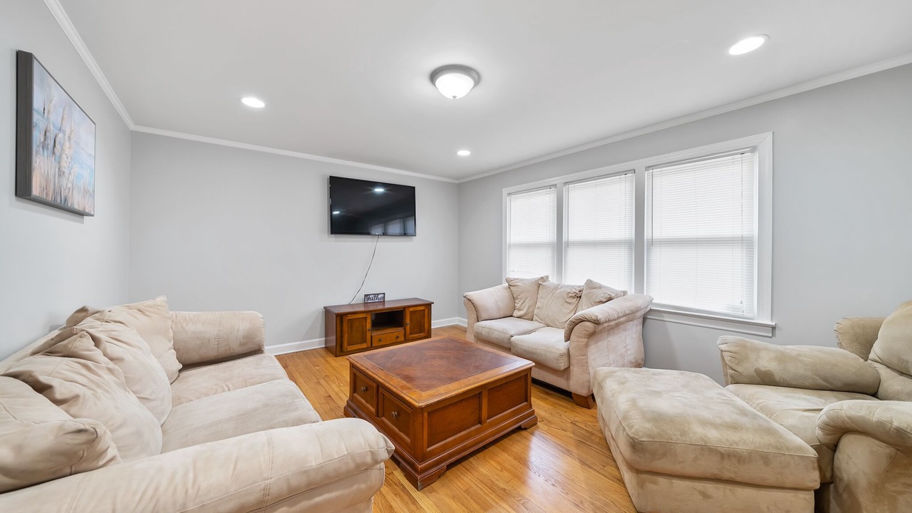 Photo of Livingroom in Southeast Raleigh