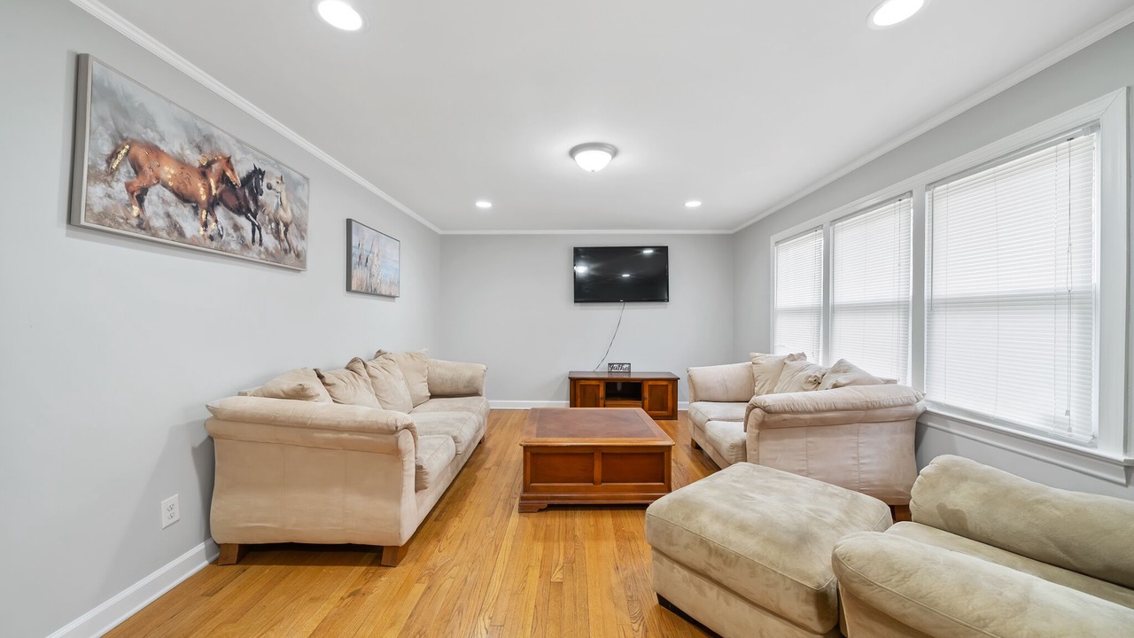 Photo of Livingroom in Southeast Raleigh