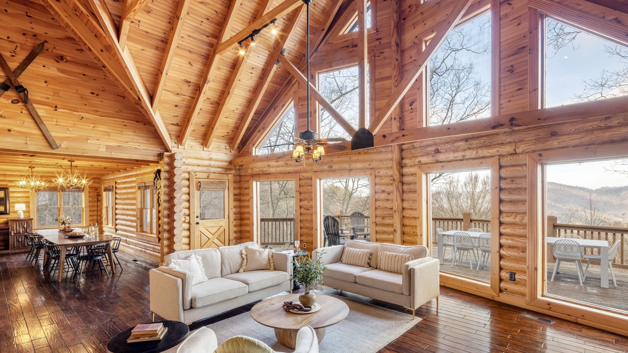 Photo of Livingroom in Asheville