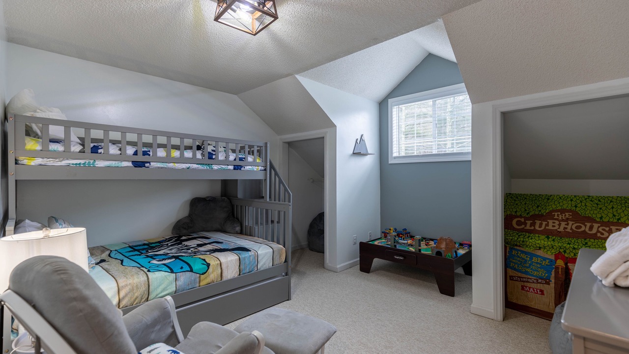 Photo of Bedroom in Mill Ridge