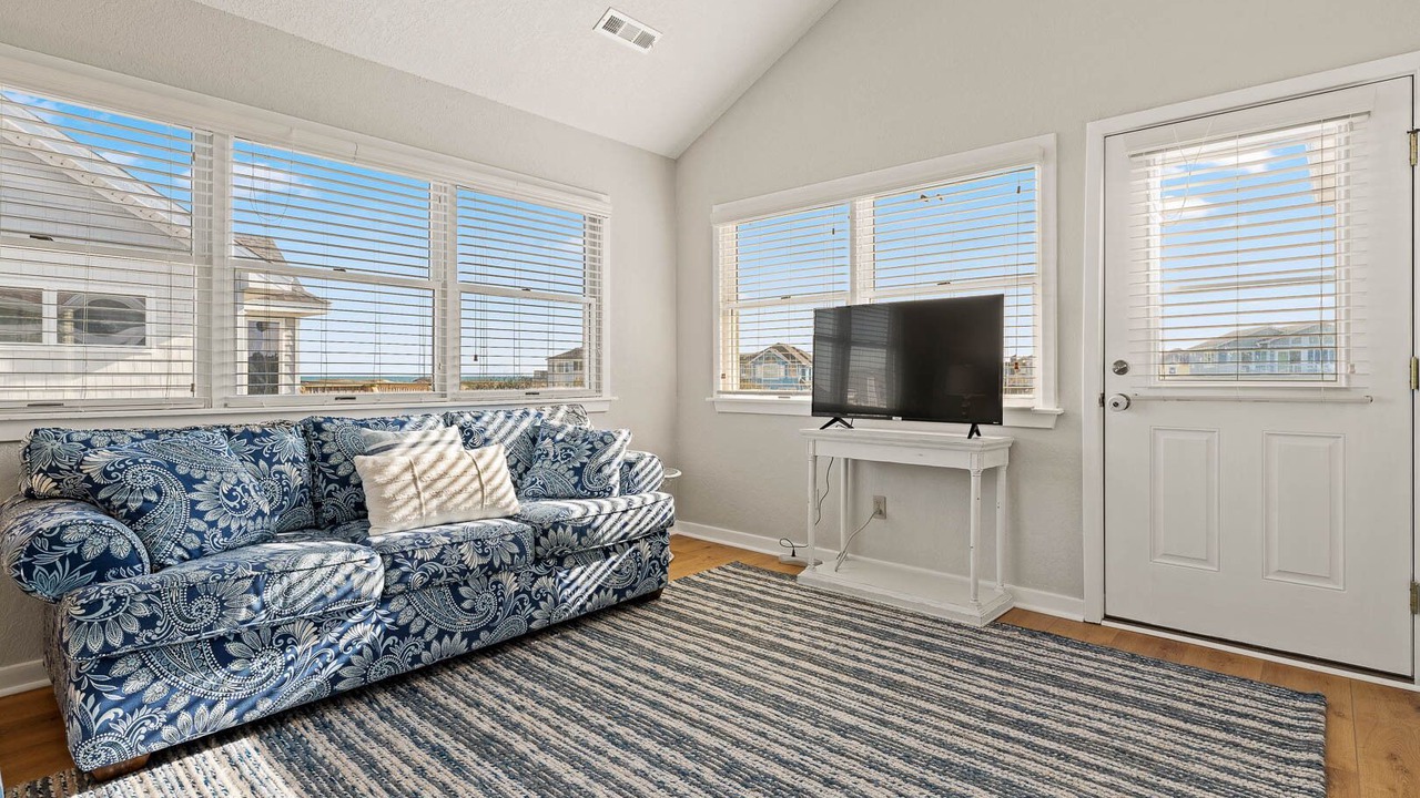 Photo of Bedroom in Corolla