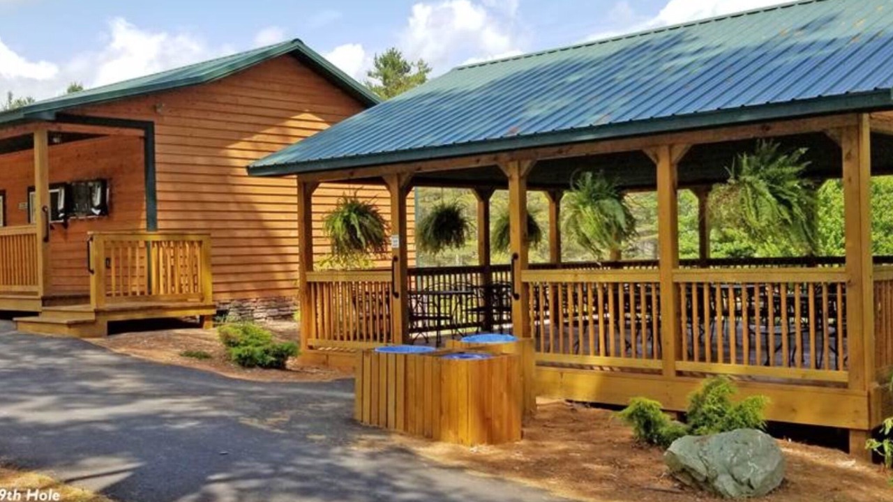 Photo of Outdoor in Pineola