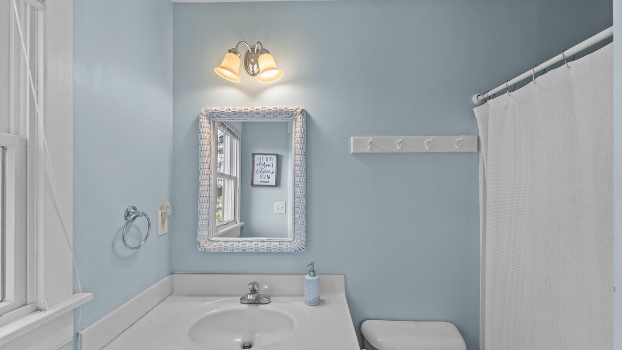 Photo of Bathroom in Brigands' Bay