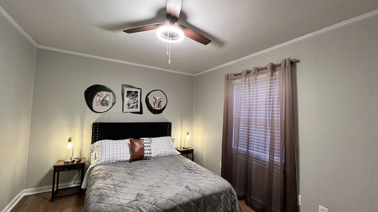Photo of Bedroom in Apex