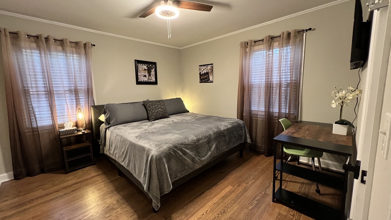 Photo of Bedroom in Apex
