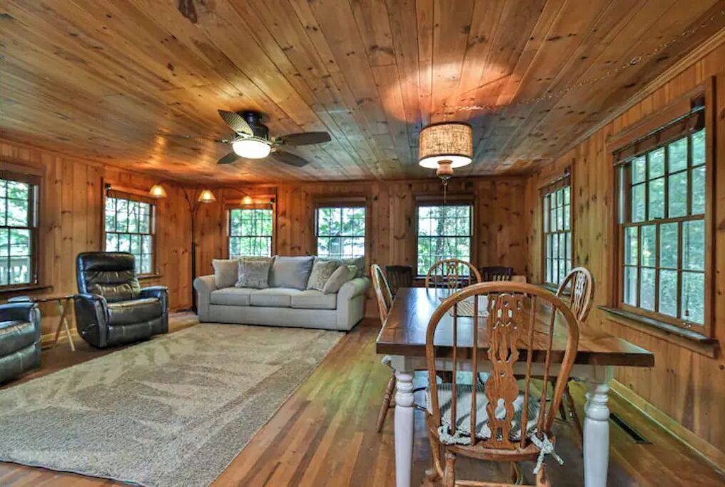 Photo of Livingroom in Gerton