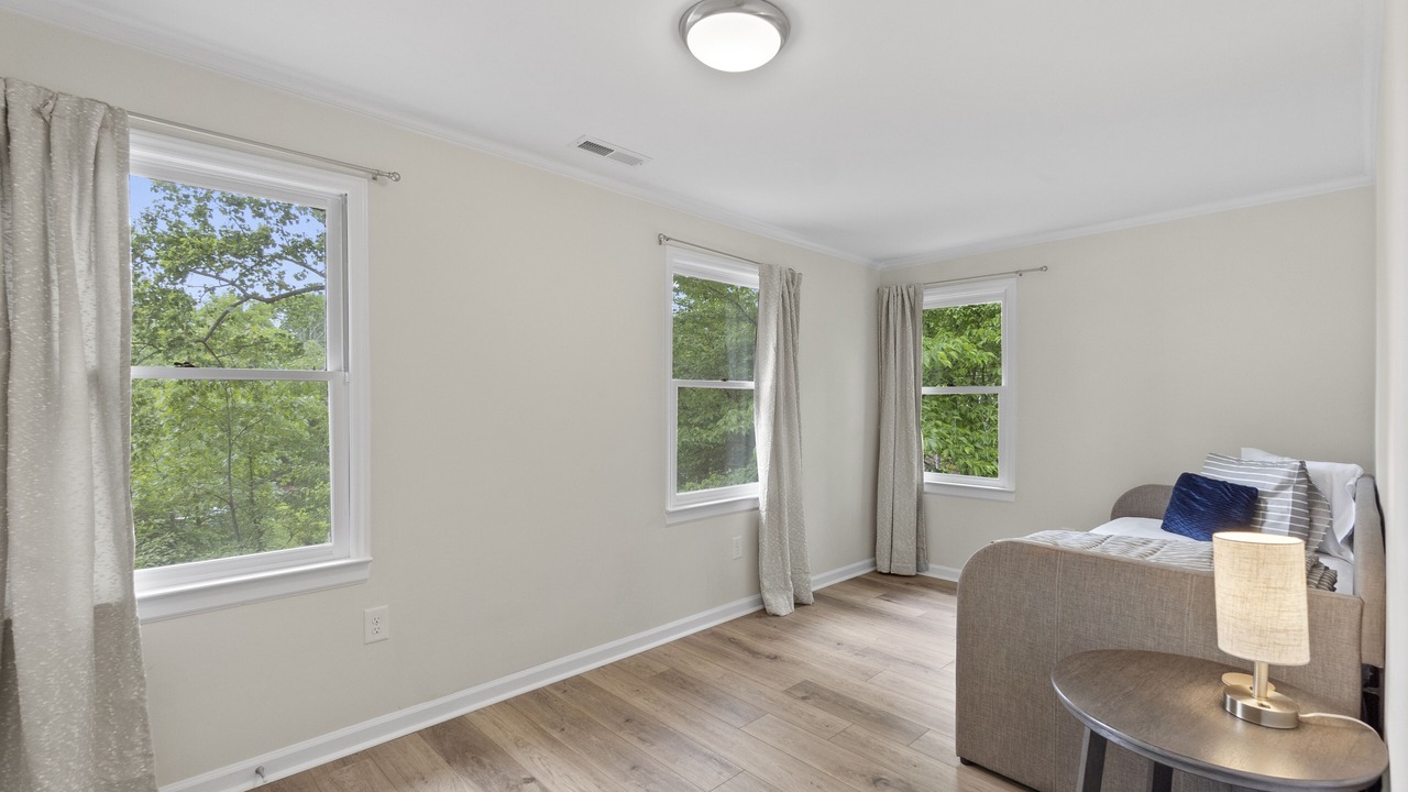 Photo of Bedroom in Barium Springs