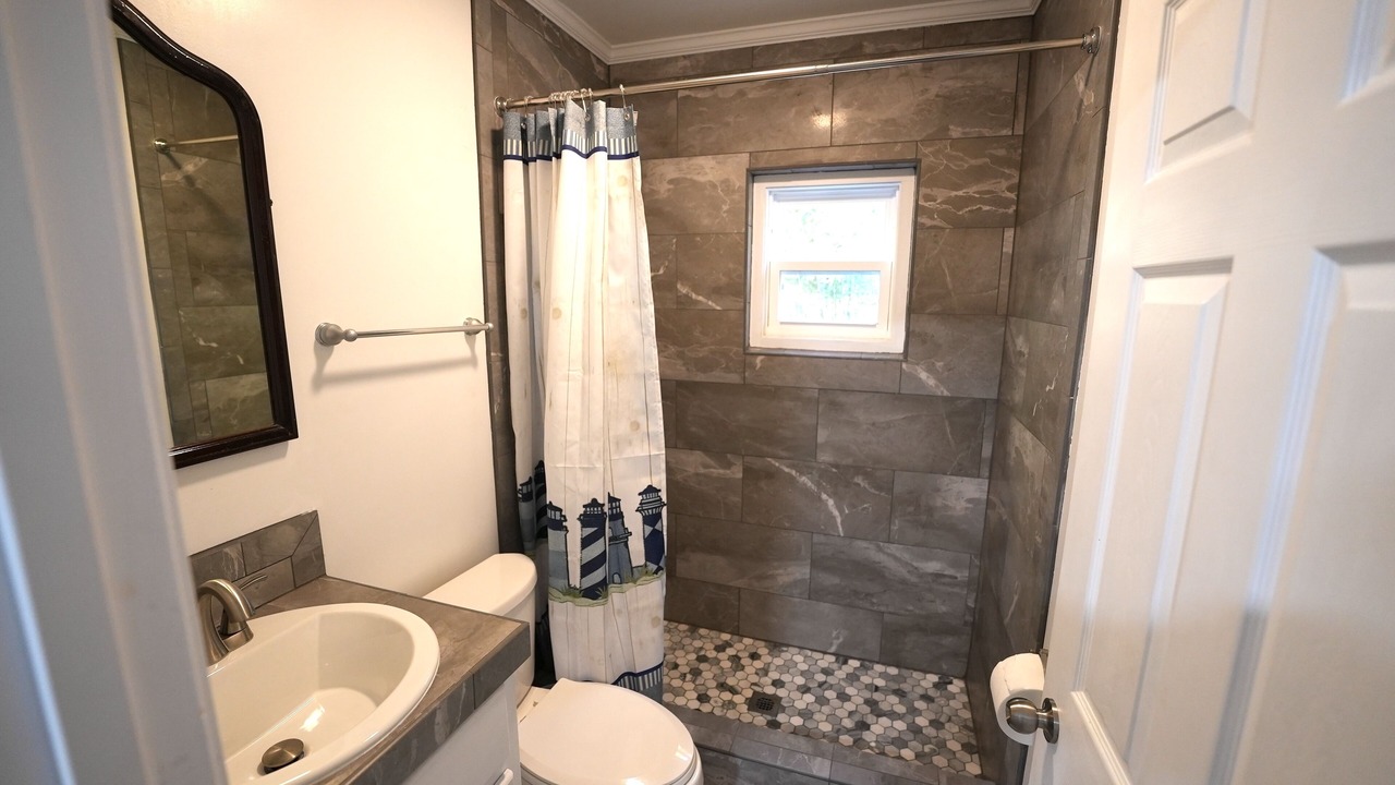 Photo of Bathroom in Beaufort