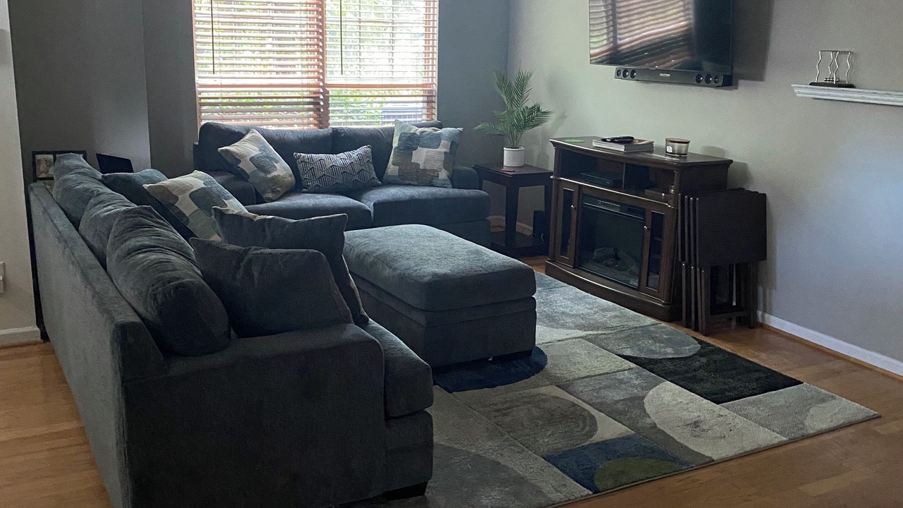 Photo of Livingroom in Southeast Raleigh