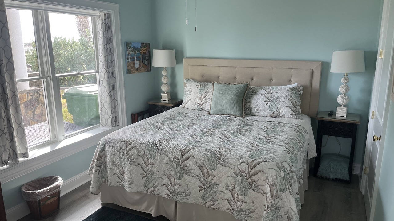 Photo of Bedroom in Newport