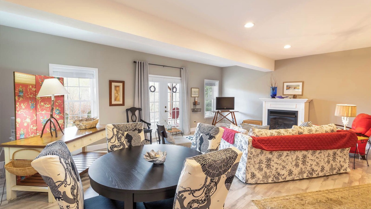 Photo of Bedroom in Village on the New