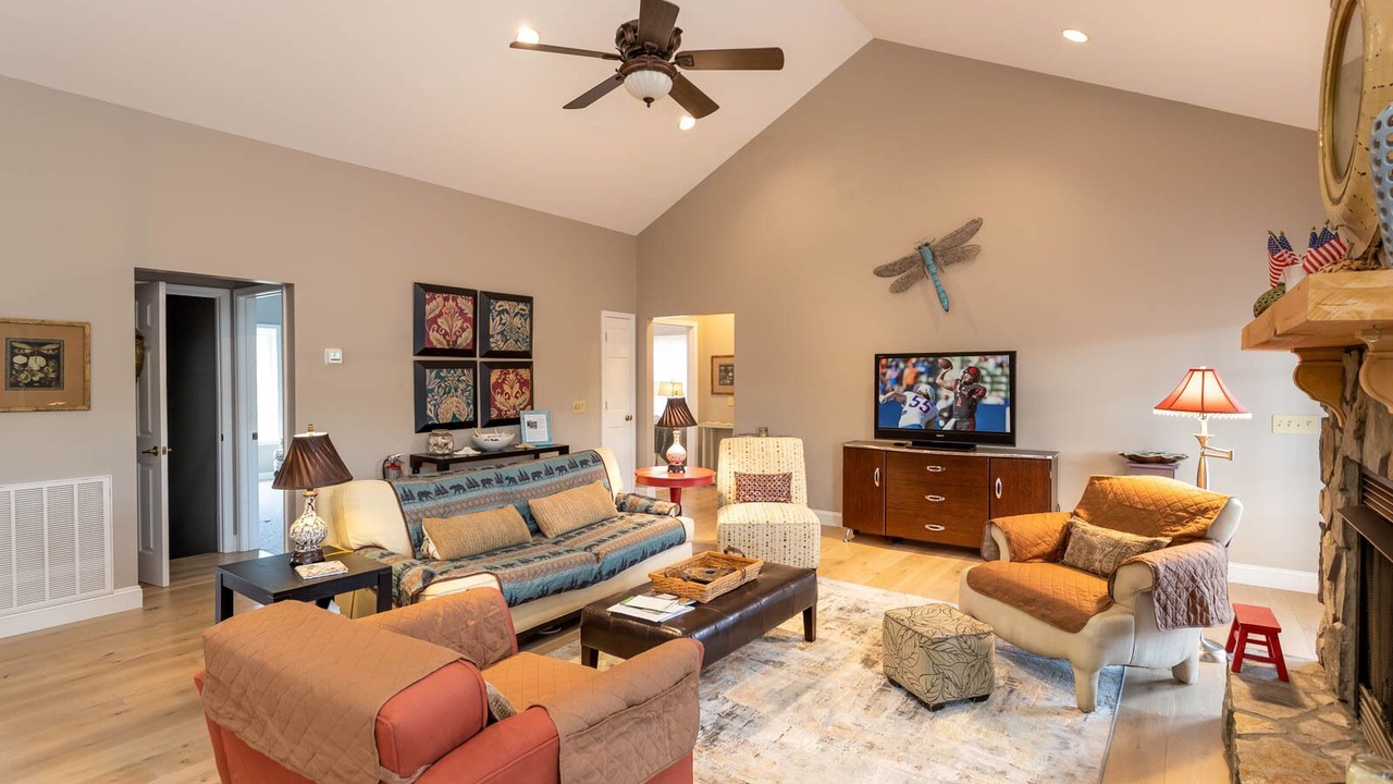 Photo of Livingroom in Village on the New