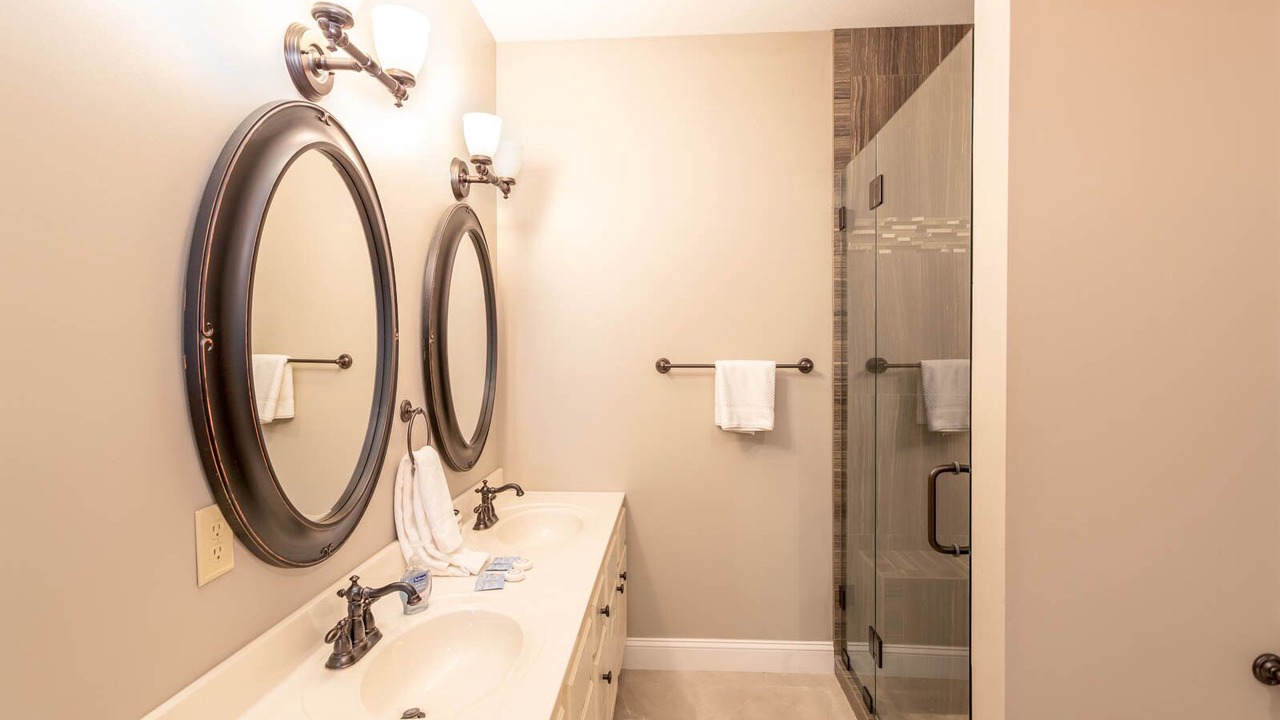 Photo of Bathroom in Village on the New