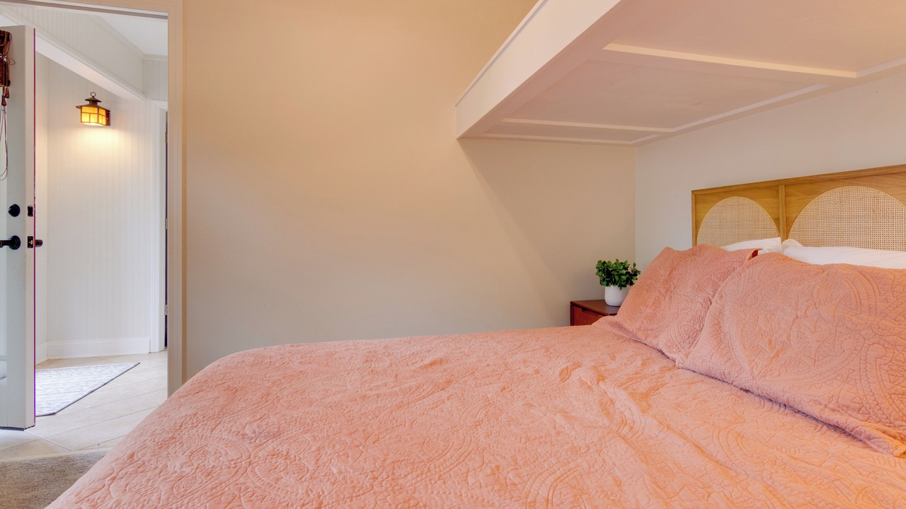 Photo of Bedroom in Tuxedo