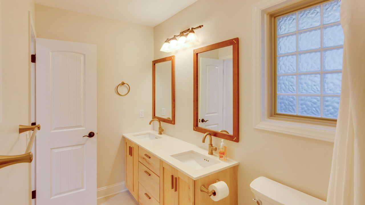 Photo of Bathroom in Tuxedo
