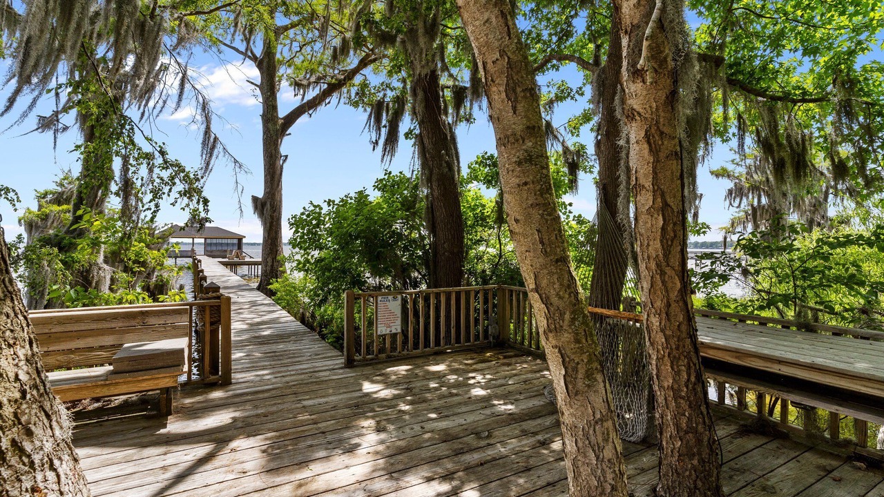 Photo of Patio Balcony in Lake Waccamaw