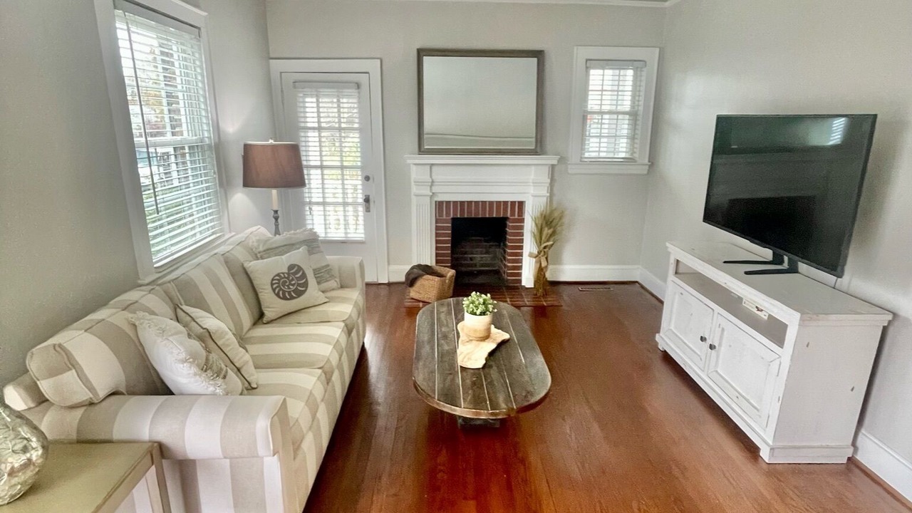 Photo of Livingroom in Winston - Salem