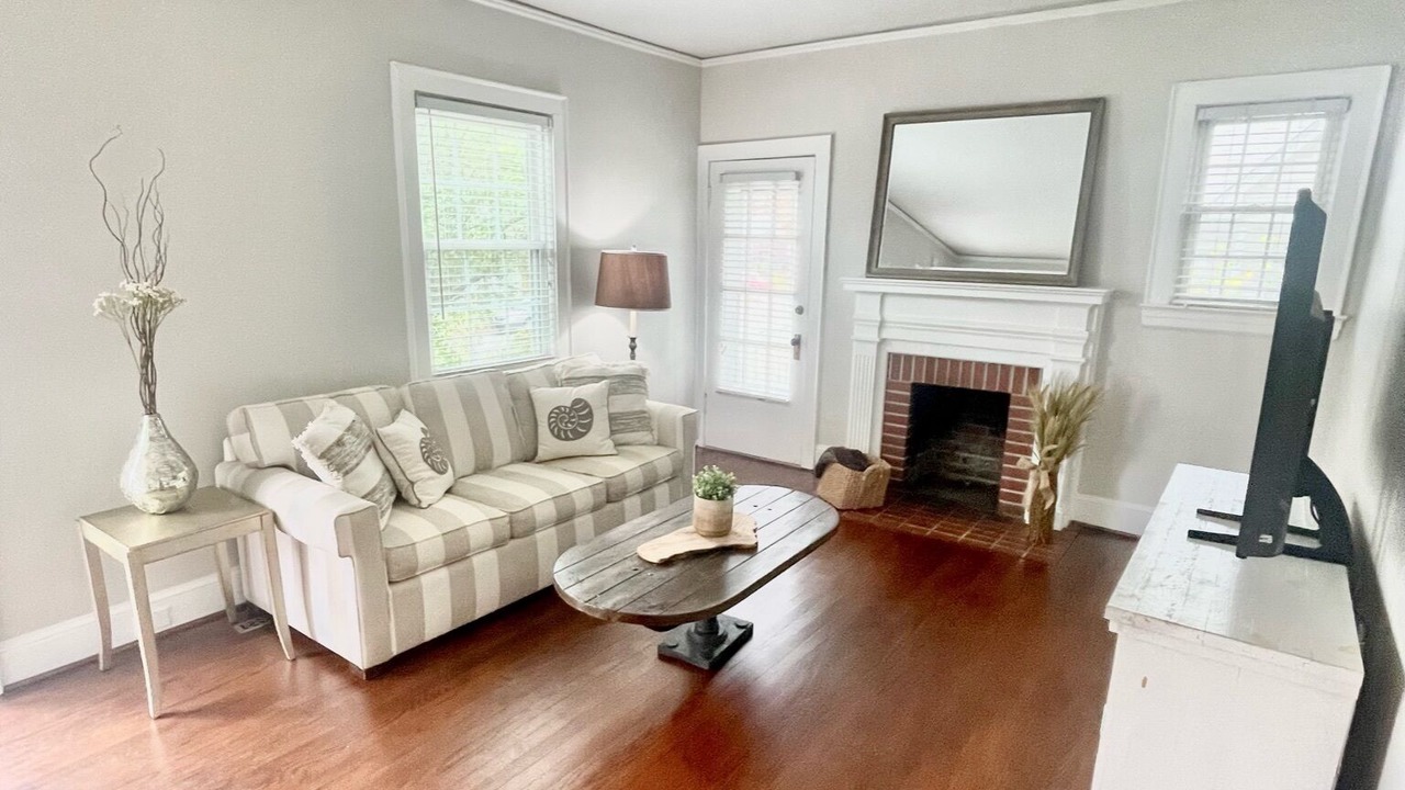 Photo of Livingroom in Winston - Salem