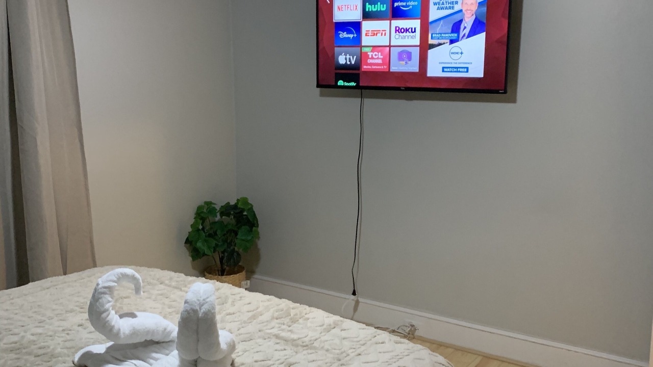 Photo of Bedroom in Villa Heights