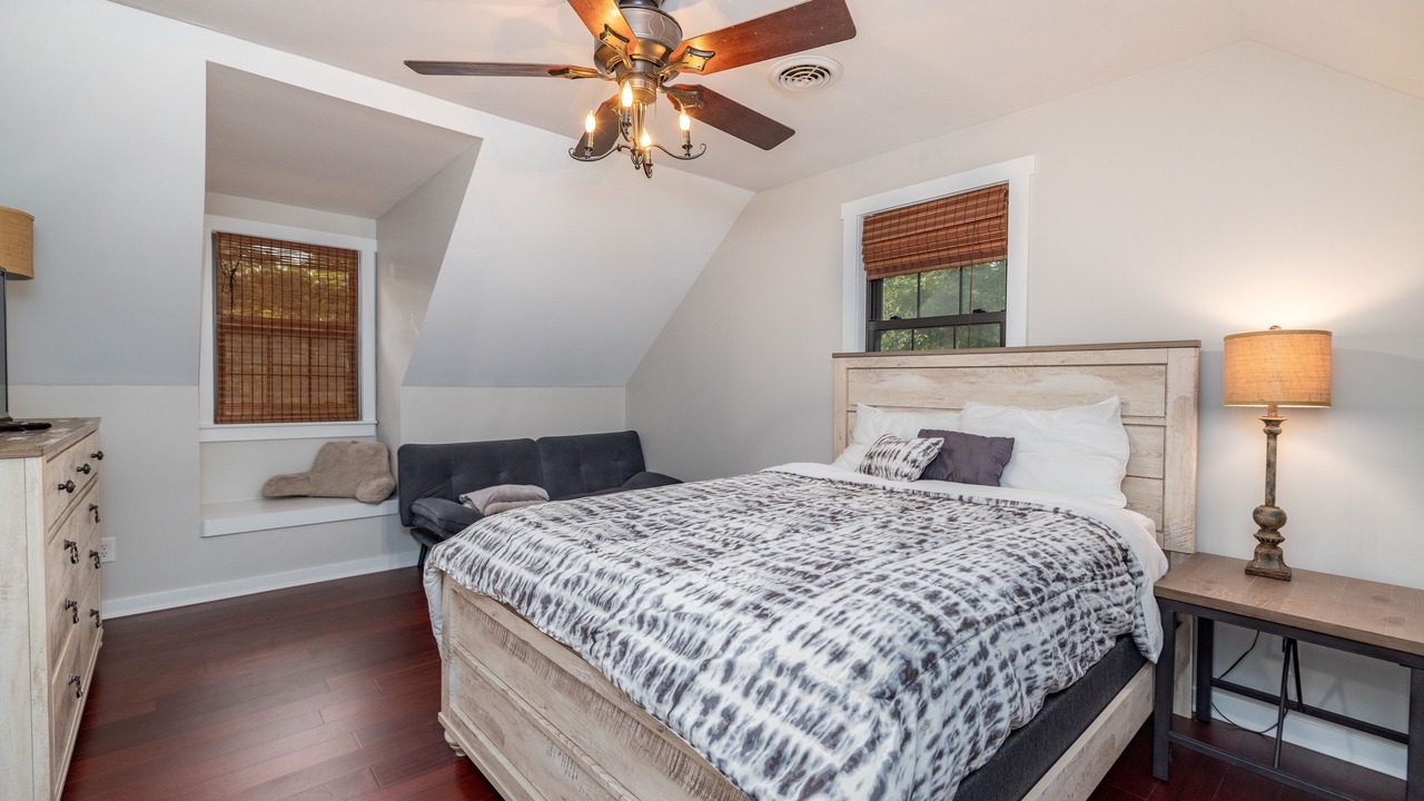 Photo of Bedroom in Wise