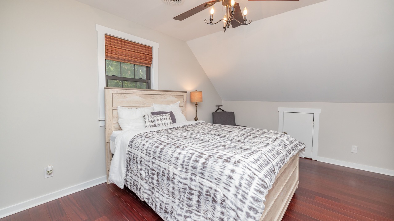 Photo of Bedroom in Wise
