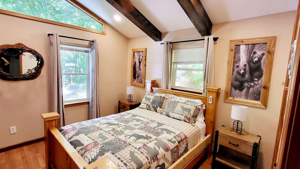Photo of Bedroom in Sylva