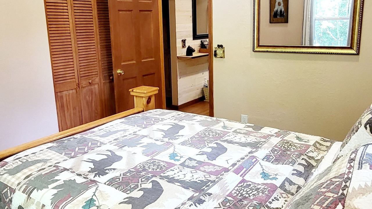 Photo of Bedroom in Sylva