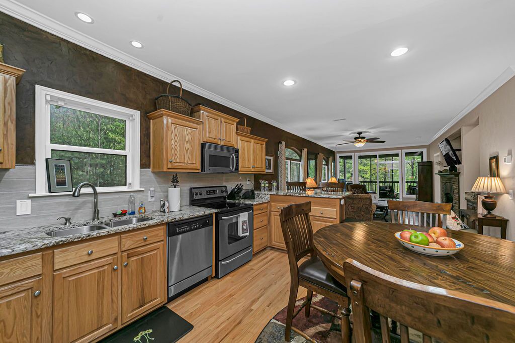 Photo of Kitchen in Lake Toxaway