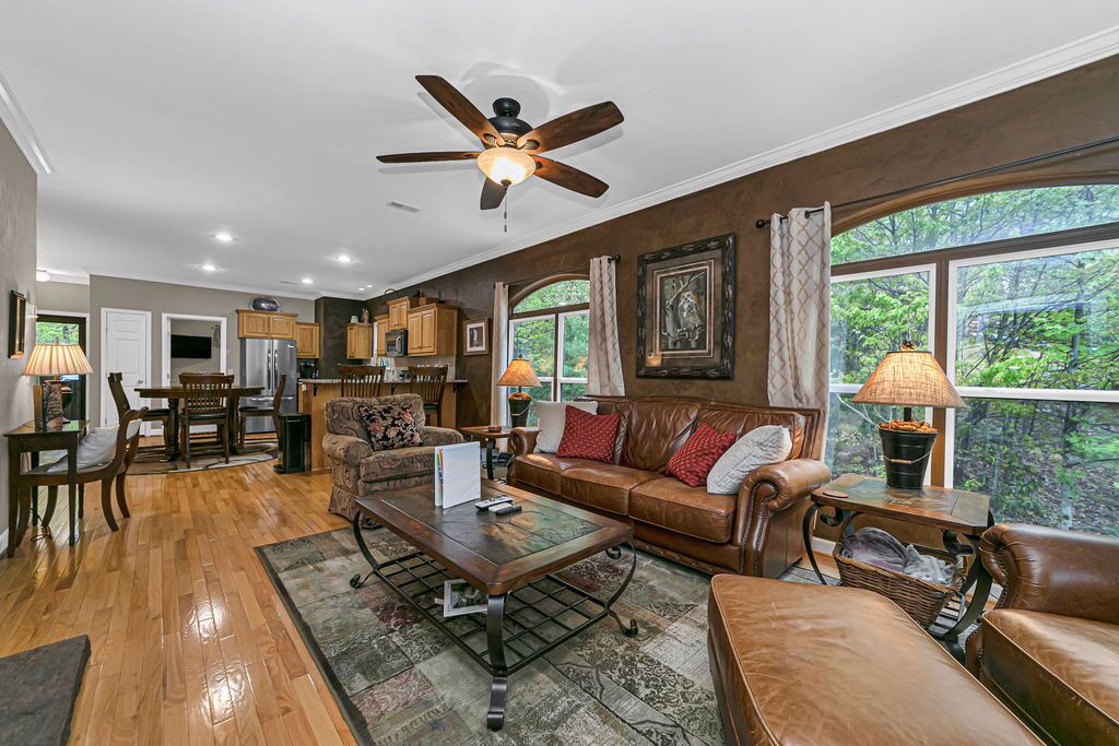 Photo of Livingroom in Lake Toxaway