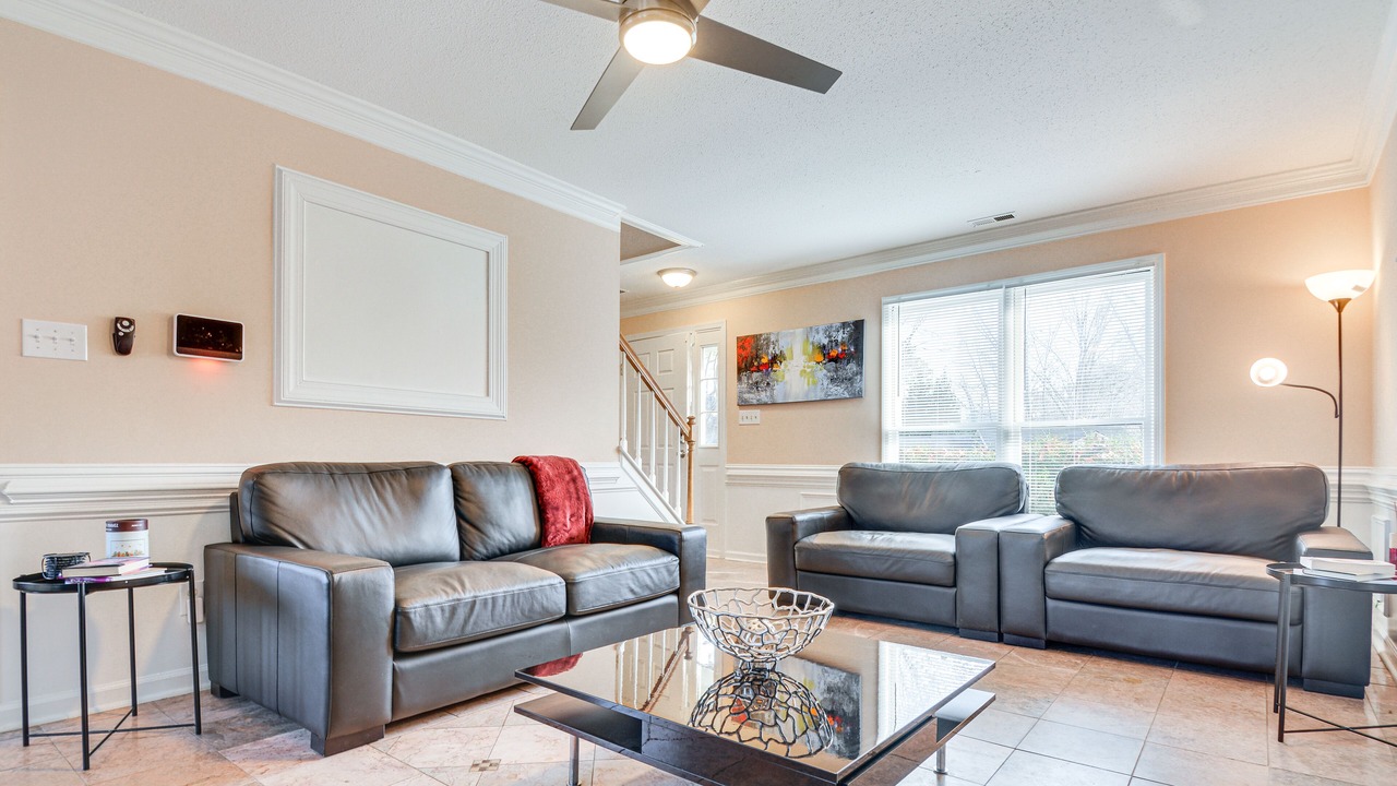 Photo of Livingroom in Northeast Raleigh