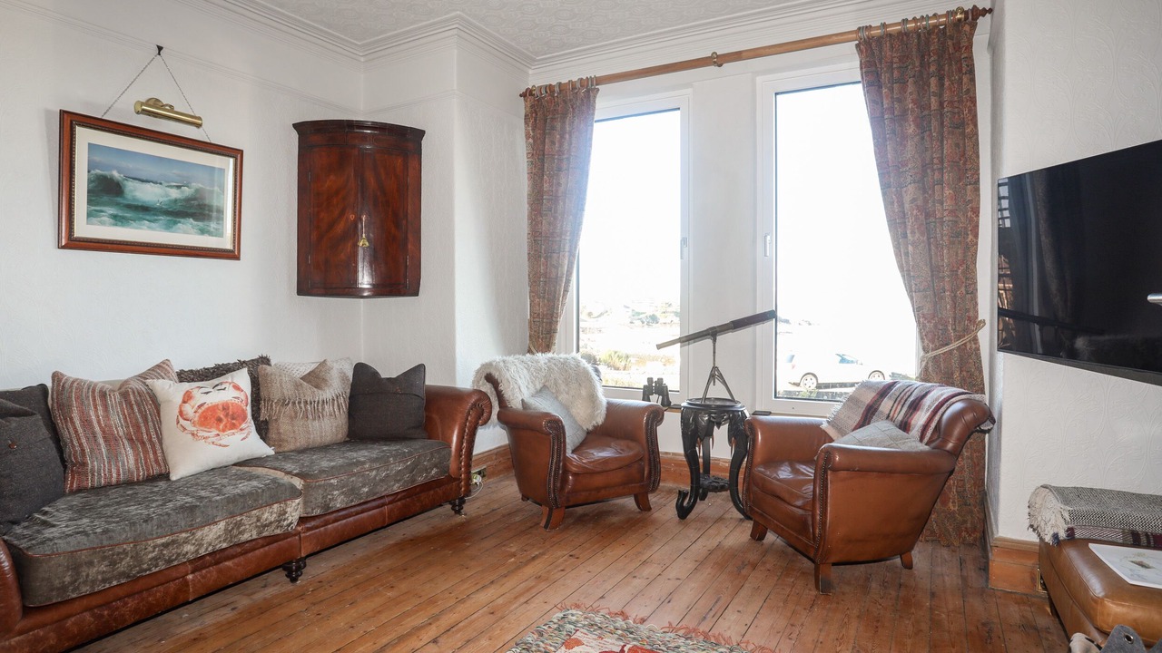 Photo of Livingroom in Cemaes Bay