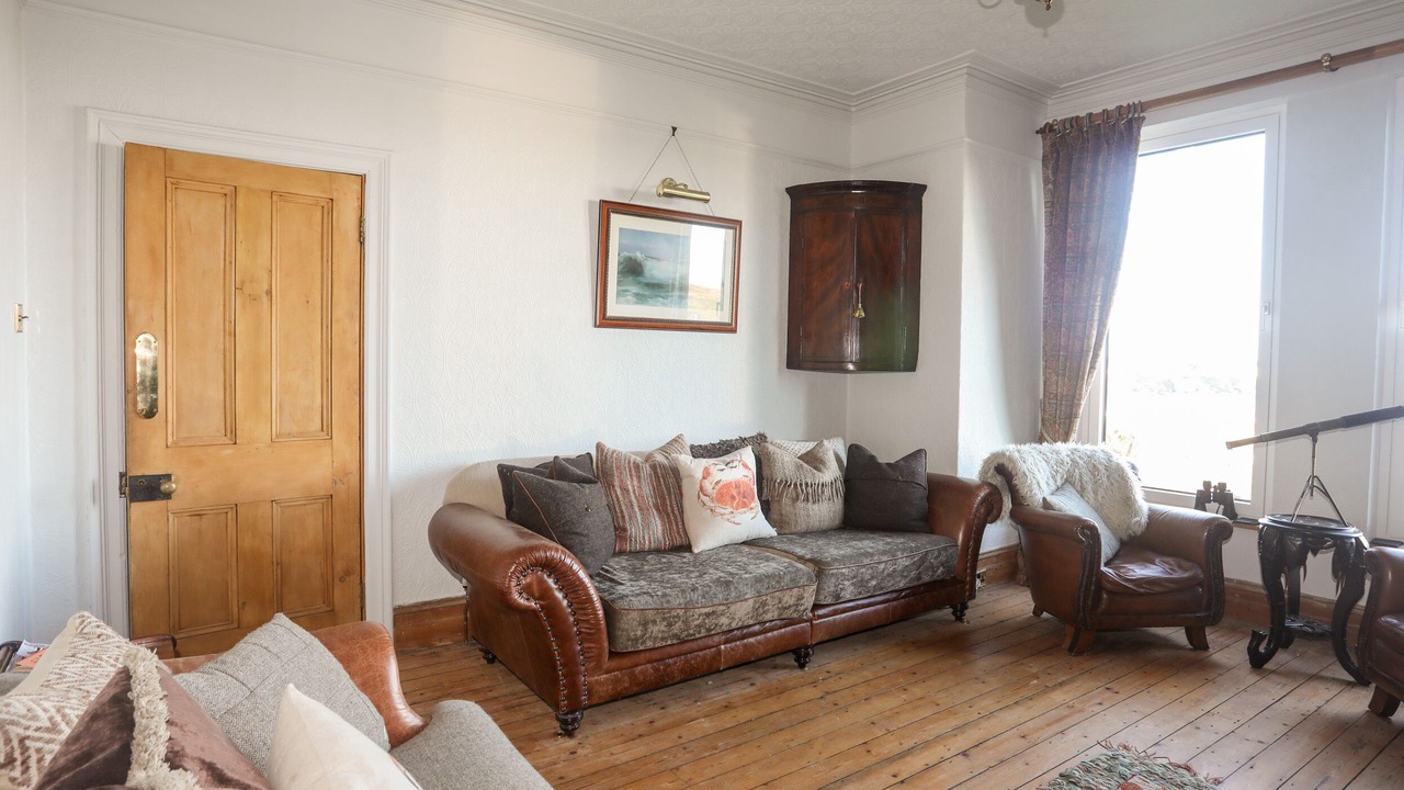Photo of Livingroom in Cemaes Bay