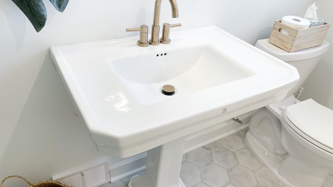Photo of Bathroom in Lindley Park
