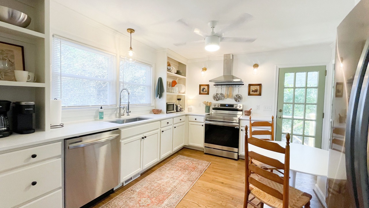 Photo of Kitchen in Lindley Park