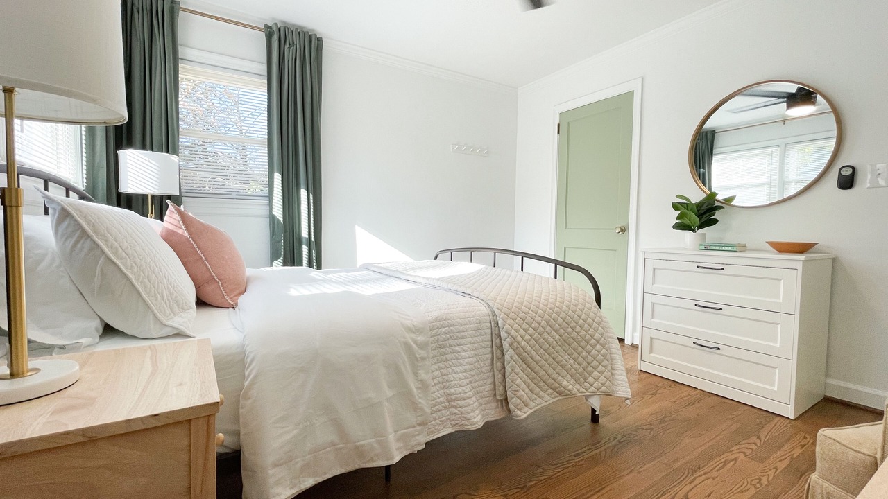 Photo of Bedroom in Lindley Park