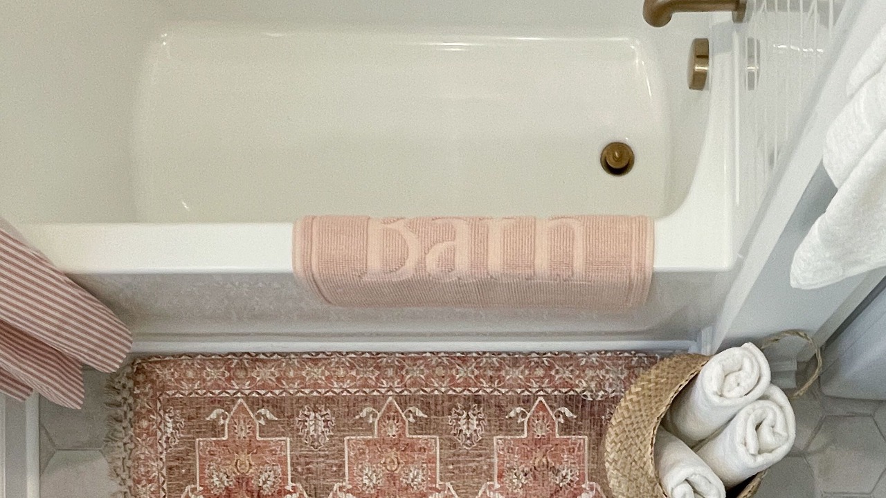 Photo of Bathroom in Lindley Park