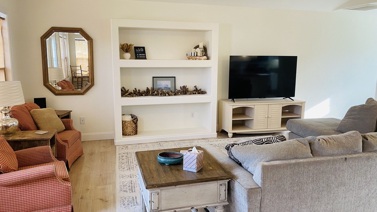 Photo of Livingroom in Colington Harbour