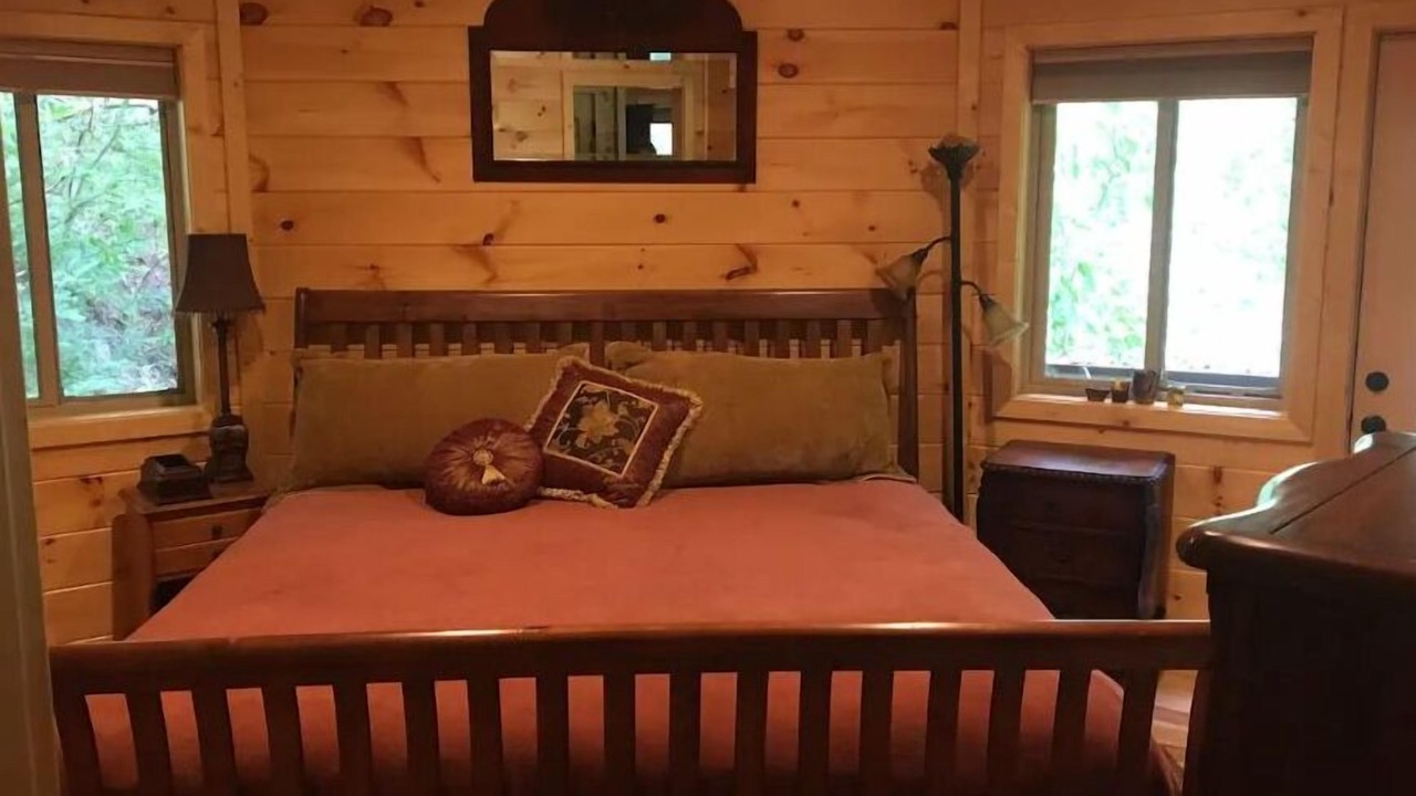 Photo of Bedroom in Hot Springs