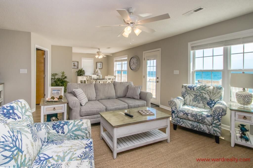 Photo of Livingroom in Surf City