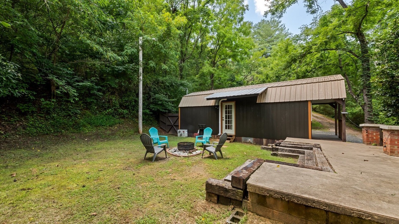 Photo of Patio Balcony in Cullowhee