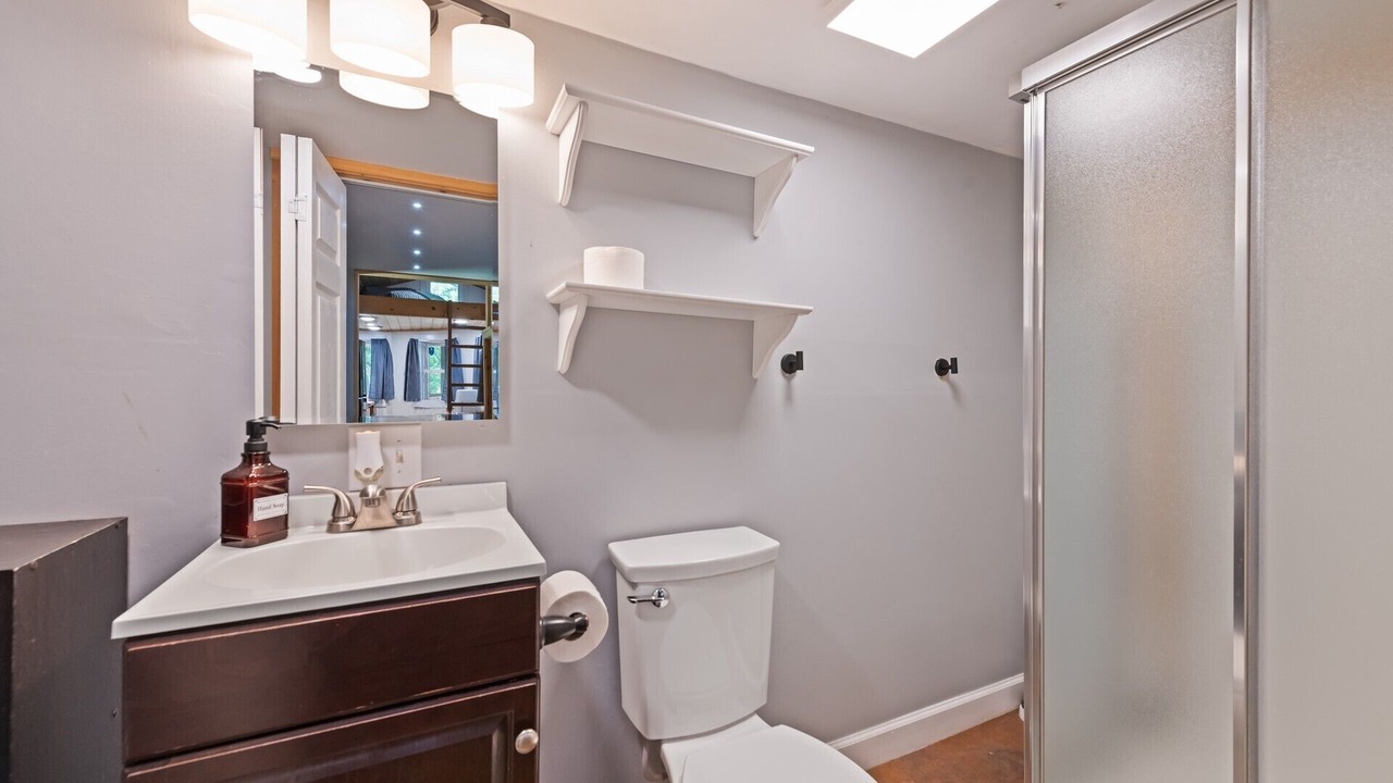 Photo of Bathroom in Cullowhee