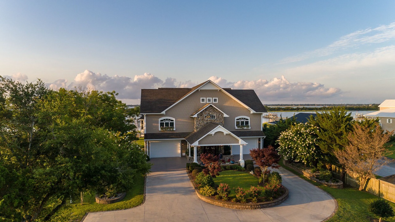 Photo of Outdoor in Newport