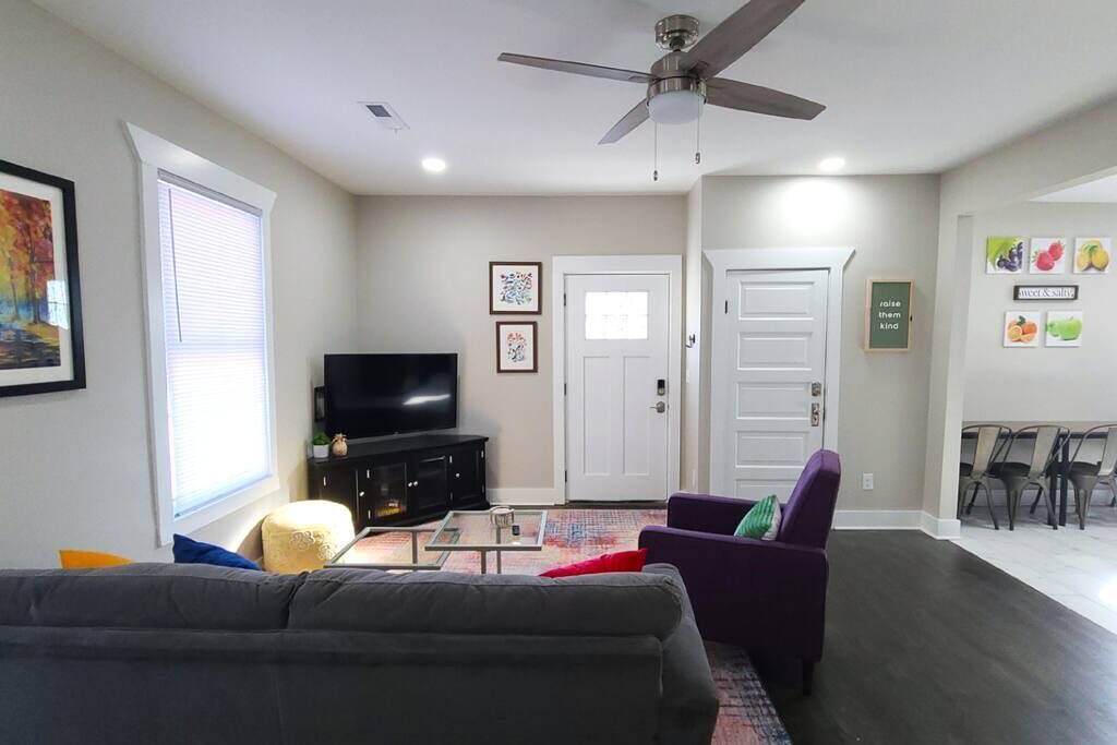 Photo of Livingroom in Winston - Salem